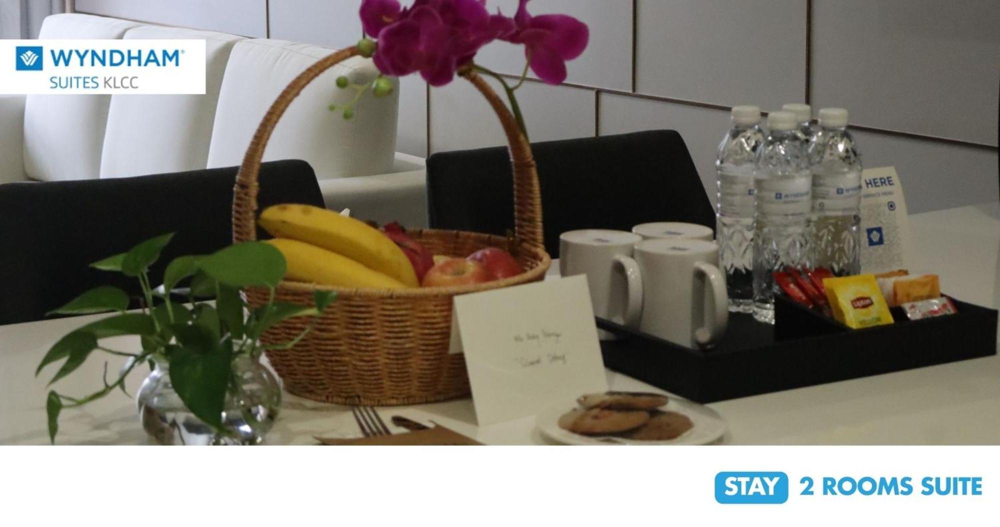 Wyndham Suites Klcc Kuala Lumpur Eksteriør billede A fruit basket